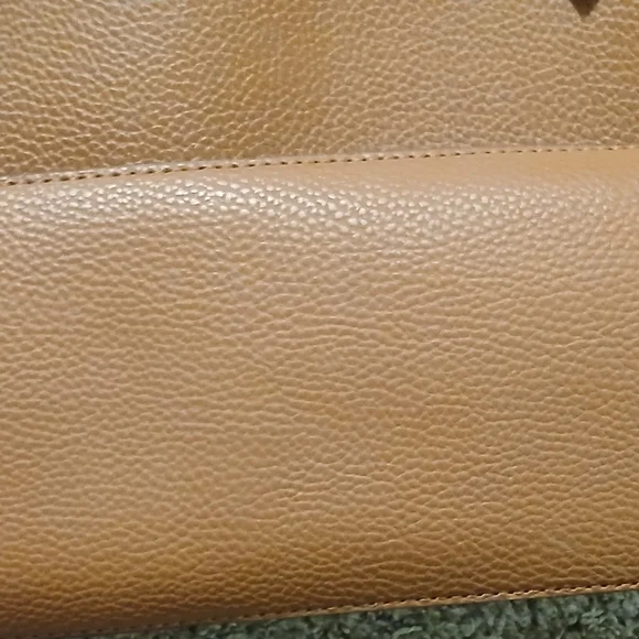 👜 Anne Klein Pebbled Leather Tote Bag • Tan / Cognac • Tassel Charm - Picture 7 of 10